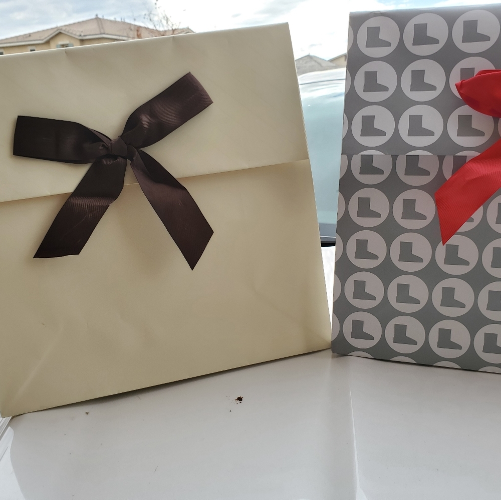 3 Ugg gift bags UGG logo, plain and boot pattern